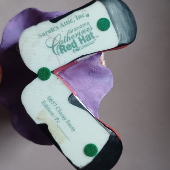 Vintage 90s Sarah’s Attic Grandmas Red Hat Collection #0657 Classy Sassy Statue - Picture 7 of 8